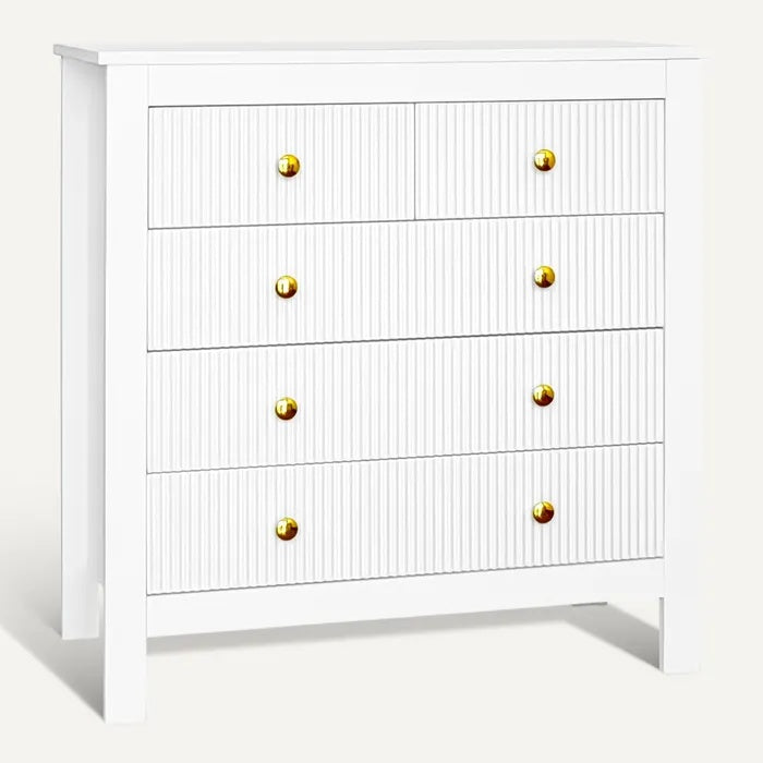 **Technische titel in het Nederlands: Modern witte ladekast met gouden knoppen**