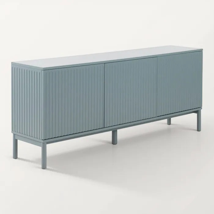 **Moderne Dressoir met Verticale Lijnen en Lichtblauwe Afwerking**